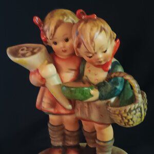 Goebel MI Hummel "Going to Grandma's "